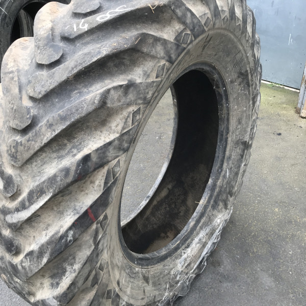 
            16.9-28 Goodyear Sg
    

            
                    10PR
        
    
    Gonflable


