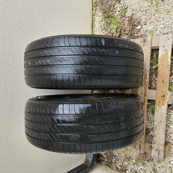 
            235/55R19 Michelin 
    

                        95
        
                    W
        
    
    यात्री कार

