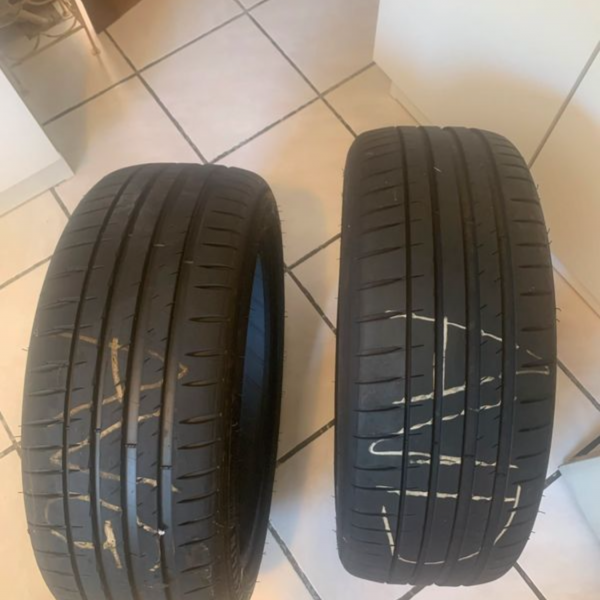 
            225/45R19 Michelin Pilote sport
    

                        91
        
                    W
        
    
    4x4 SUV

