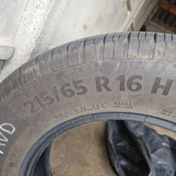 
            215/65R16 Continental Anne Claire Peultier
    

                        91
        
                    H
        
    
    4x4 SUV

