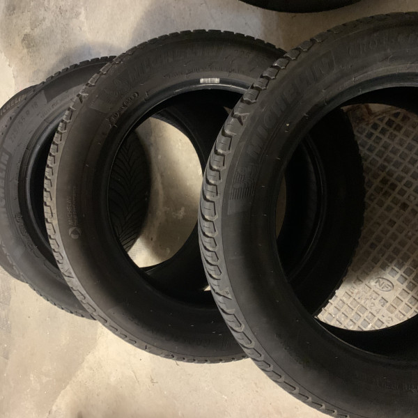 
            225/55R18 Michelin cross climate
    

                        91
        
        
    
    Vehículo de pasajeros

