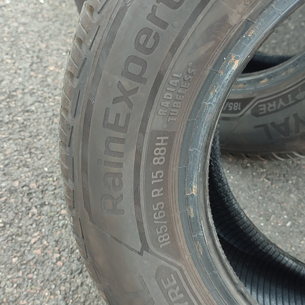 
            185/65R15 Uniroyal Rain Expert 5
    

                        88
        
                    H
        
    
    Samochód osobowy

