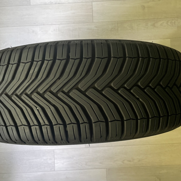 
            205/55R14 Michelin Michelin
    

                        94
        
                    V
        
    
    Voiture de tourisme

