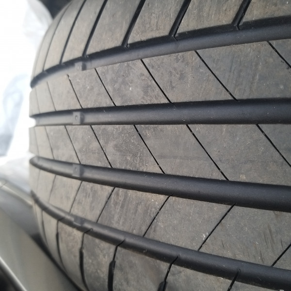 
            195/55R16 Continental 
    

                        87
        
                    H
        
    
    यात्री कार

