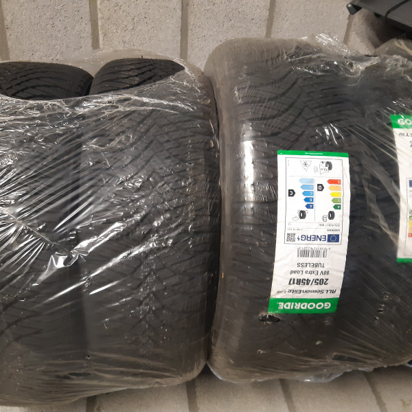 
            205/45R17 Divers GOODRIDE Z401
    

                        88
        
                    V
        
    
    Samochód osobowy

