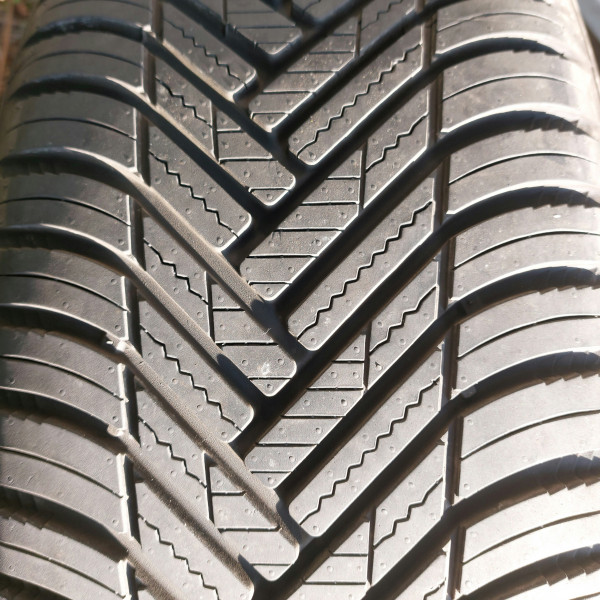 
            225/50R18 Hankook Kinergy 4S2 X H750A
    

                        99
        
                    W
        
    
    SUV 4x4

