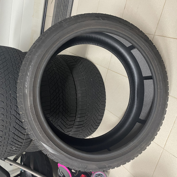 
            285/35R22 Pirelli 
    

                        106
        
                    V
        
    
    4x4 SUV

