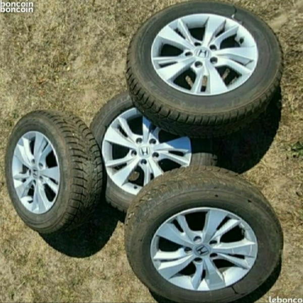 
            215/60R16 Bridgestone Blizzark
    

                        99
        
                    H
        
    
    4x4 SUV

