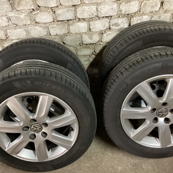 
            185/60R15 Michelin 
    

                        88
        
                    H
        
    
    Passenger car

