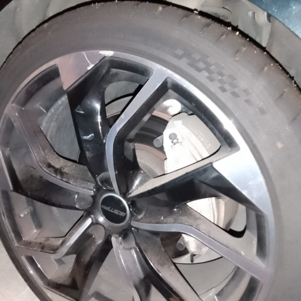 255/35R19 Michelin Pilot sport
96
Y
Ruota di automobile
