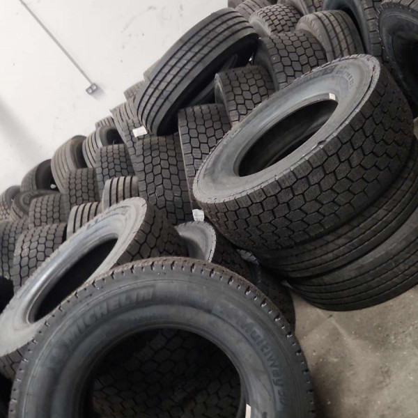 275/70R22.5 Michelin Michelin
156
L