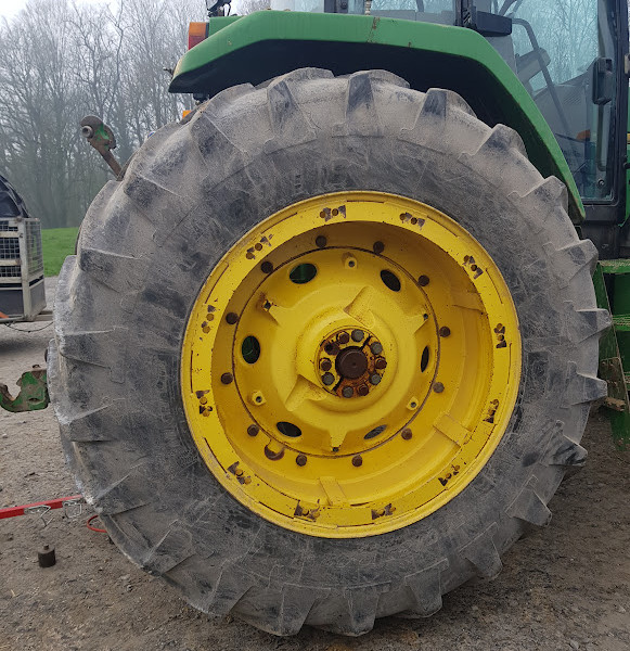 
            520/85R42 Michelin Pneus MICHELIN AGRIBIB – 520/85 R 42
    

            
        
    
    Ведущее колесо

