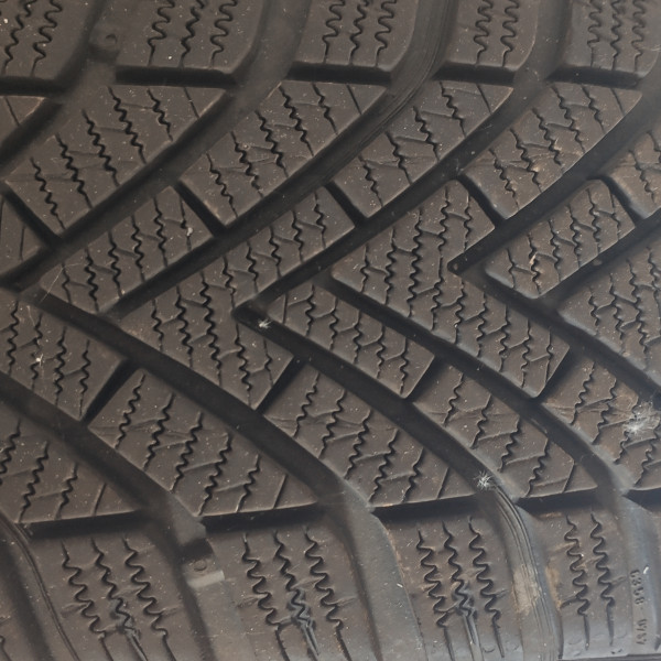 185/60R15 Vredestein
R
यात्री कार
