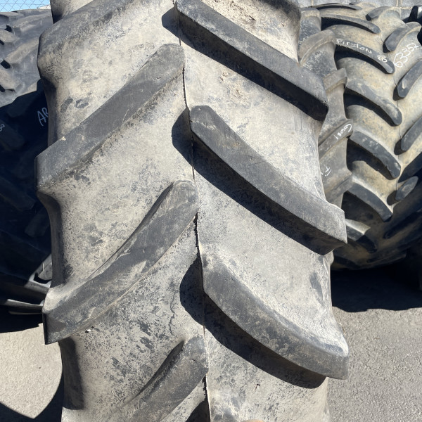 520/70R38 Firestone PERFORMER 70 OCC AR
驱动轮