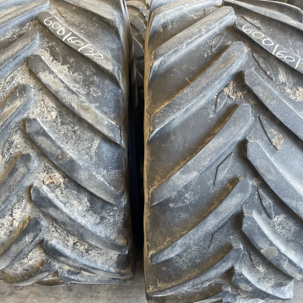 
            600/60R30 Michelin XEOBIB OCC
    

            
        
    
    驱动轮

