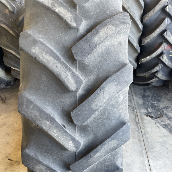 18.4R30 Goodyear SUPERTRACTION OCC
Roue motrice