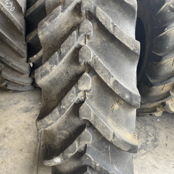 
            18.4R30 Voltyre TRAC OCC
    

            
        
    
    驱动轮

