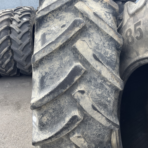 
            520/85R38 Continental CONTRAC AC85 OCC AR
    

            
        
    
    驱动轮

