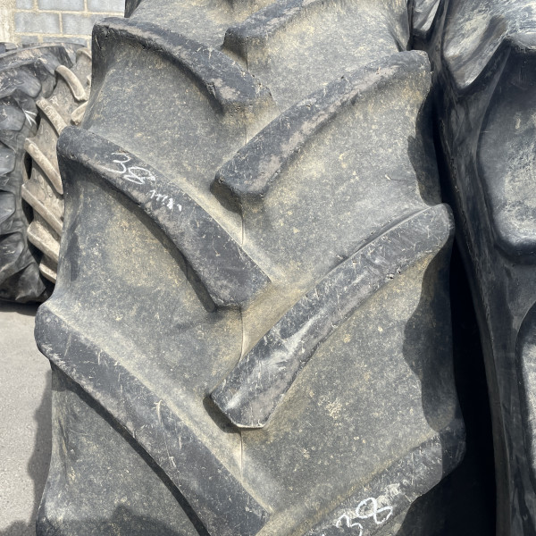
            520/85R38 Continental AC85 OCC AR
    

            
        
    
    驱动轮

