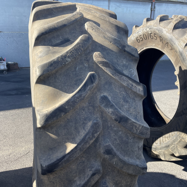 
            650/65R42 Firestone RADIAL 9000 OCC AR
    

            
        
    
    驱动轮

