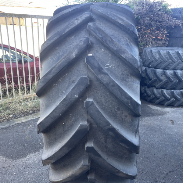 
            800/70R38 Michelin AXIOBIB OCC AR
    

            
        
    
    Ruota motrice

