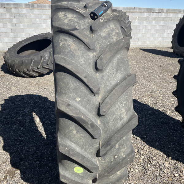 
            460/85R38 Firestone PERFORMER 85 OCC AR
    

            
        
    
    Ruota motrice

