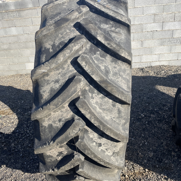 
            600/65R38 Mitas AC65 OCC AR
    

            
        
    
    Ruota motrice

