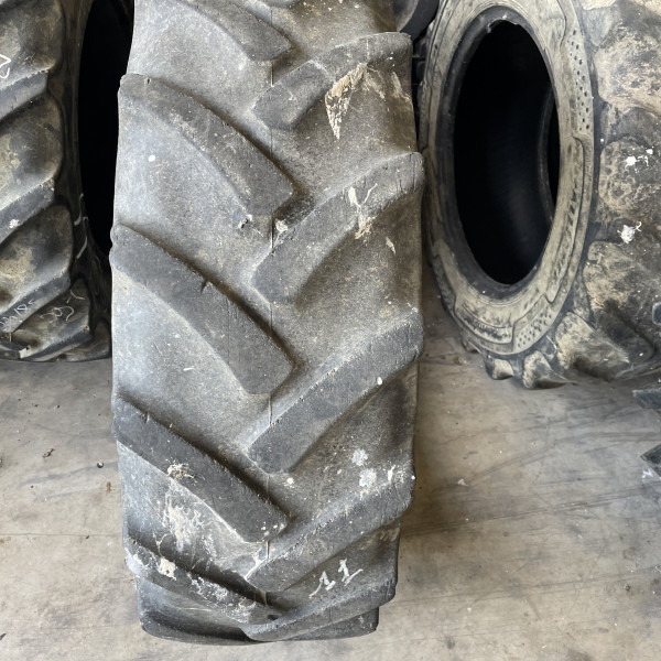 
            320/85R24 Continental CONTRACT AC85 OCC
    

            
        
    
    Ruota motrice

