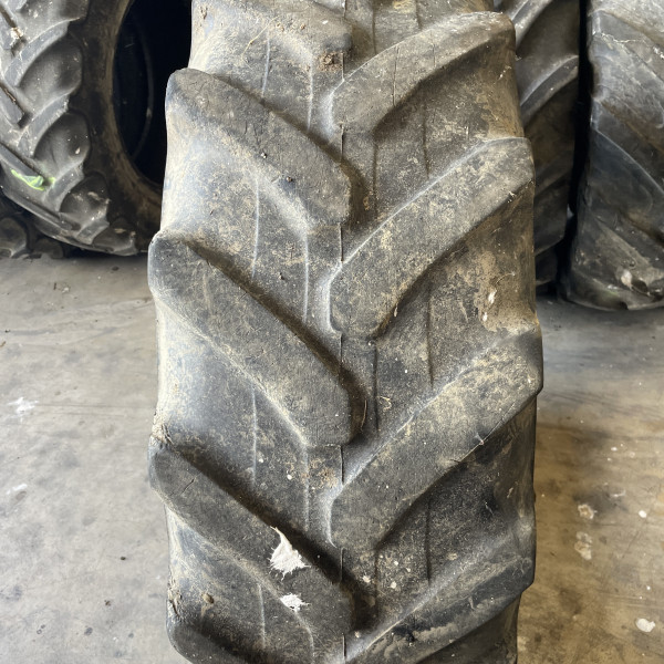 
            340/85R24 Alliance AGRISTAR 2 OCC
    

            
        
    
    Ruota motrice

