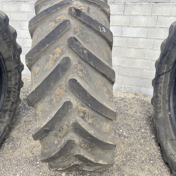 
            580/70R38 Michelin OMNIBIB OCC AR
    

            
        
    
    Ruota motrice


