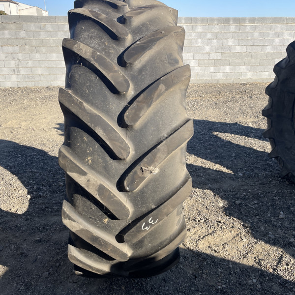 
            580/70R38 Michelin OMNIBIB OCC AR
    

            
        
    
    Ruota motrice

