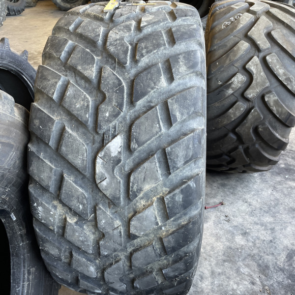 
            620/60R26.5 Nokian COUNTRY KING OCC AR
    

            
        
    
    Roue motrice

