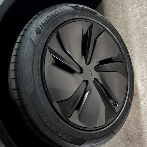 255/45R19 Hankook
104
W
Vehículo de pasajeros