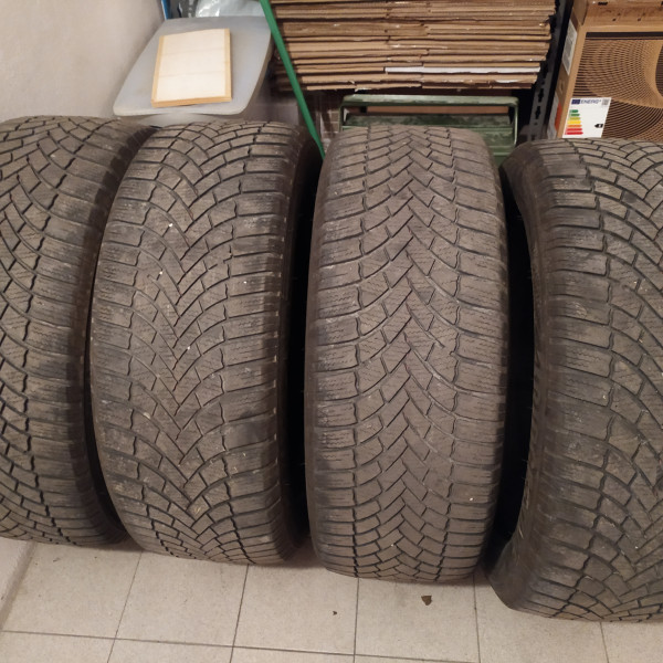 225/55R18 Bridgestone Blizzak-LM005
102
V
Vehículo de pasajeros