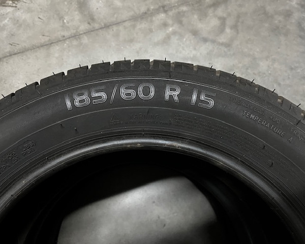 
            185/60R15 Michelin 
    

                        91
        
                    H
        
    
    Carro passageiro

