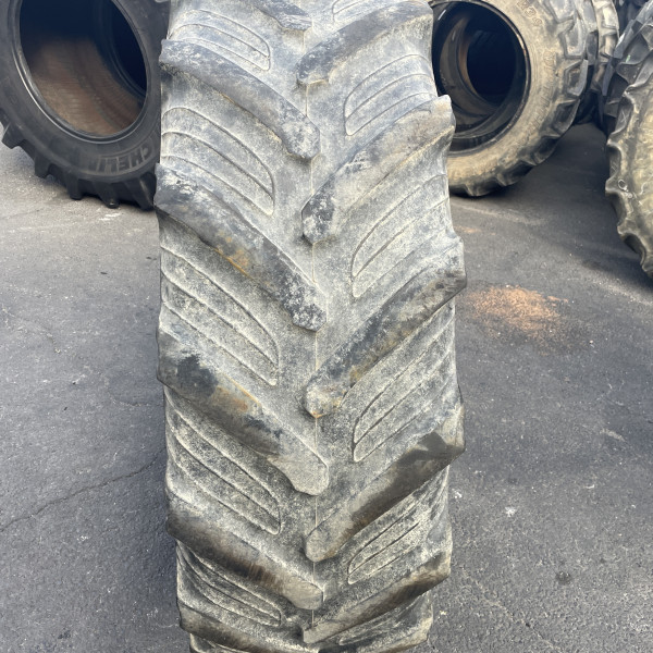 16.9/R34 Taurus POINT 8 OCC
Aandrijfwiel