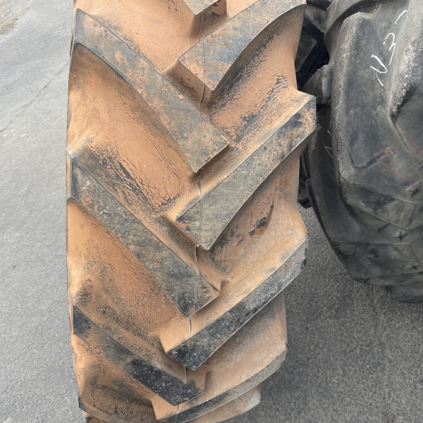 
            15.5/80-24 Bkt AS504 OCC
    

            
        
    
    Ведущее колесо

