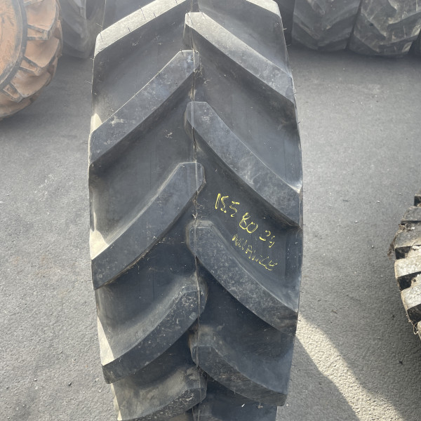 
            15.5/80-24 Galaxy IMP I-3 OCC
    

            
                    12PR
        
    
    Ведущее колесо

