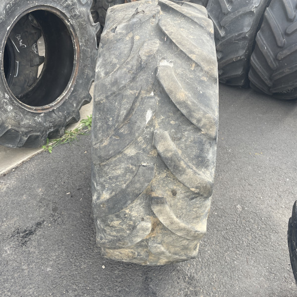 
            400/70R24 Firestone IND UTILITY OCC AR
    

            
        
    
    Koło napędowe


