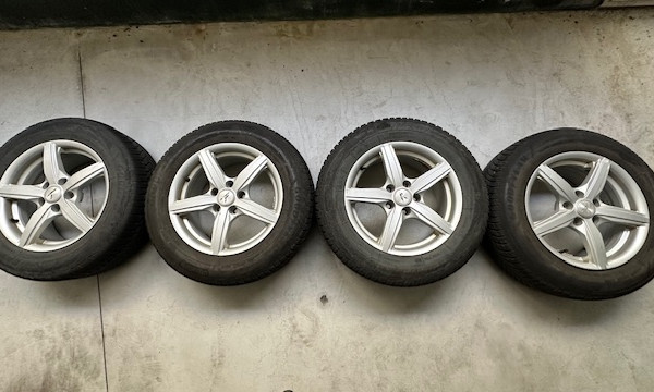 
            215/65R16 Goodyear ULTRAGRIP 2
    

                        98
        
                    H
        
    
    Автомобильное колесо

