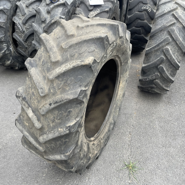 
            360/70R24 Kleber FITKER OCC
    

            
        
    
    驱动轮

