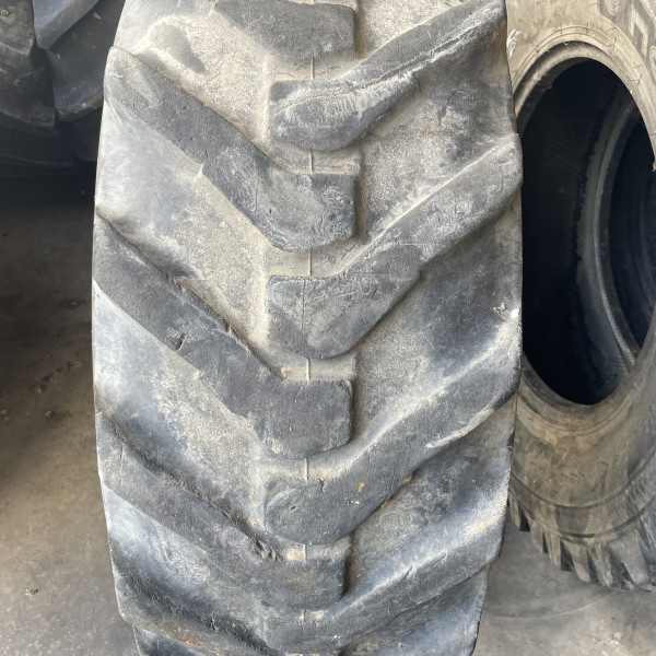 
            14.9/-24 Dunlop STABILARGE T35 OCC
    

            
                    18PR
        
    
    nadmuchiwane

