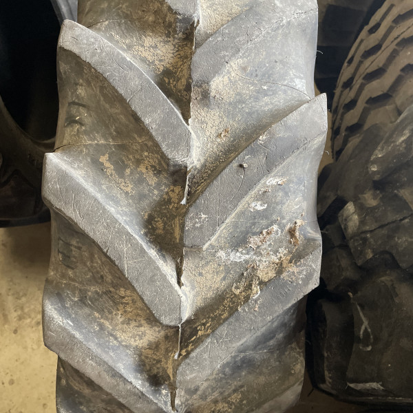 
            11/R16 Michelin XM27 OCC AR
    

            
        
    
    nadmuchiwane

