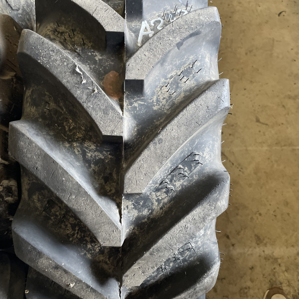 
            320/65R16 Bkt AGRIMAX RT657 OCC
    

            
        
    
    Koło napędowe

