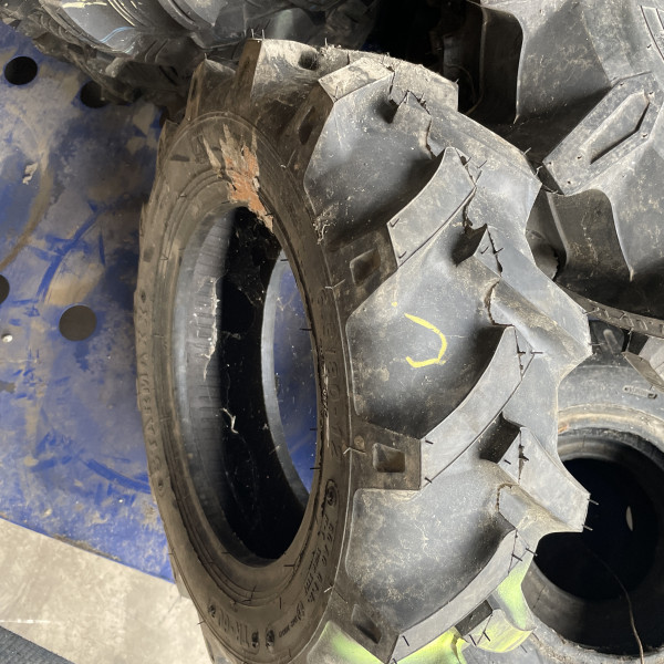 
            6.5/80-12 Double - Star TR 60 OCC
    

            
                    6PR
        
    
    Koło napędowe

