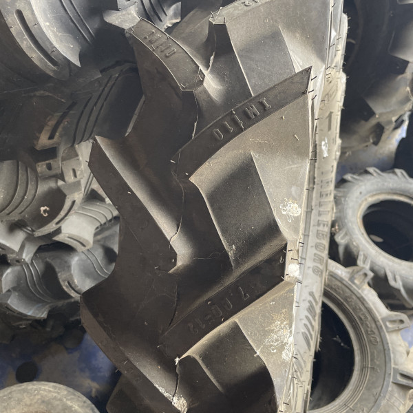 
            7/-12 Trelleborg IM110 OCC
    

            
                    6PR
        
    
    Koło napędowe

