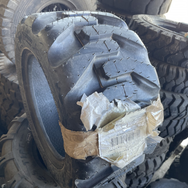 
            18/8.5-10 Trelleborg T 570 OCC
    

            
                    8PR
        
    
    Ведущее колесо

