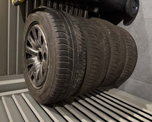 
            225/60R17 Toyo SEBASTIEN DATH
    

                        103
        
                    H
        
    
    टूरिज़्म कार

