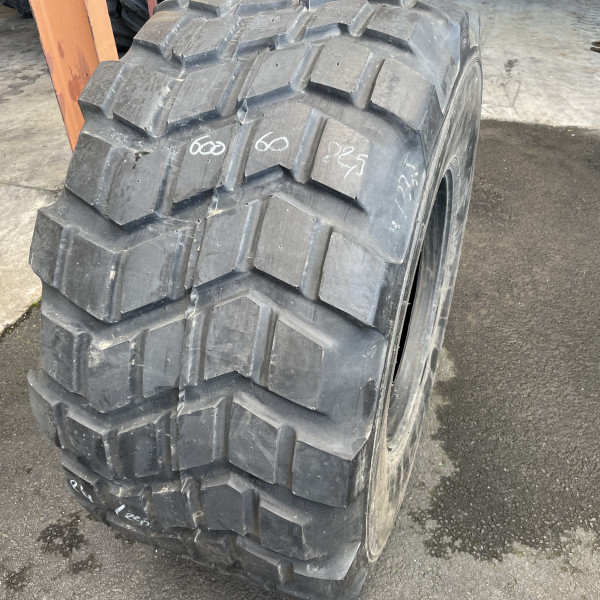 
            600/60-22.5 BANDENMARKT GSP OCC
    

            
                    18PR
        
    
    Koło napędowe

