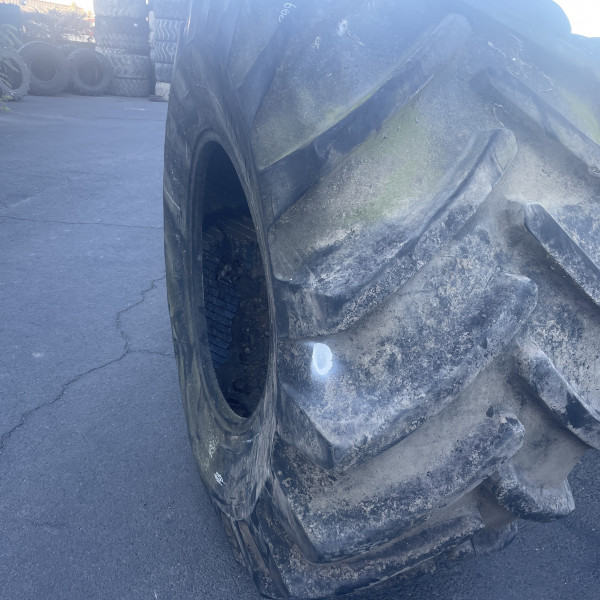 
            800/65R32 Michelin XM28 OCC
    

            
        
    
    Roată motoare

